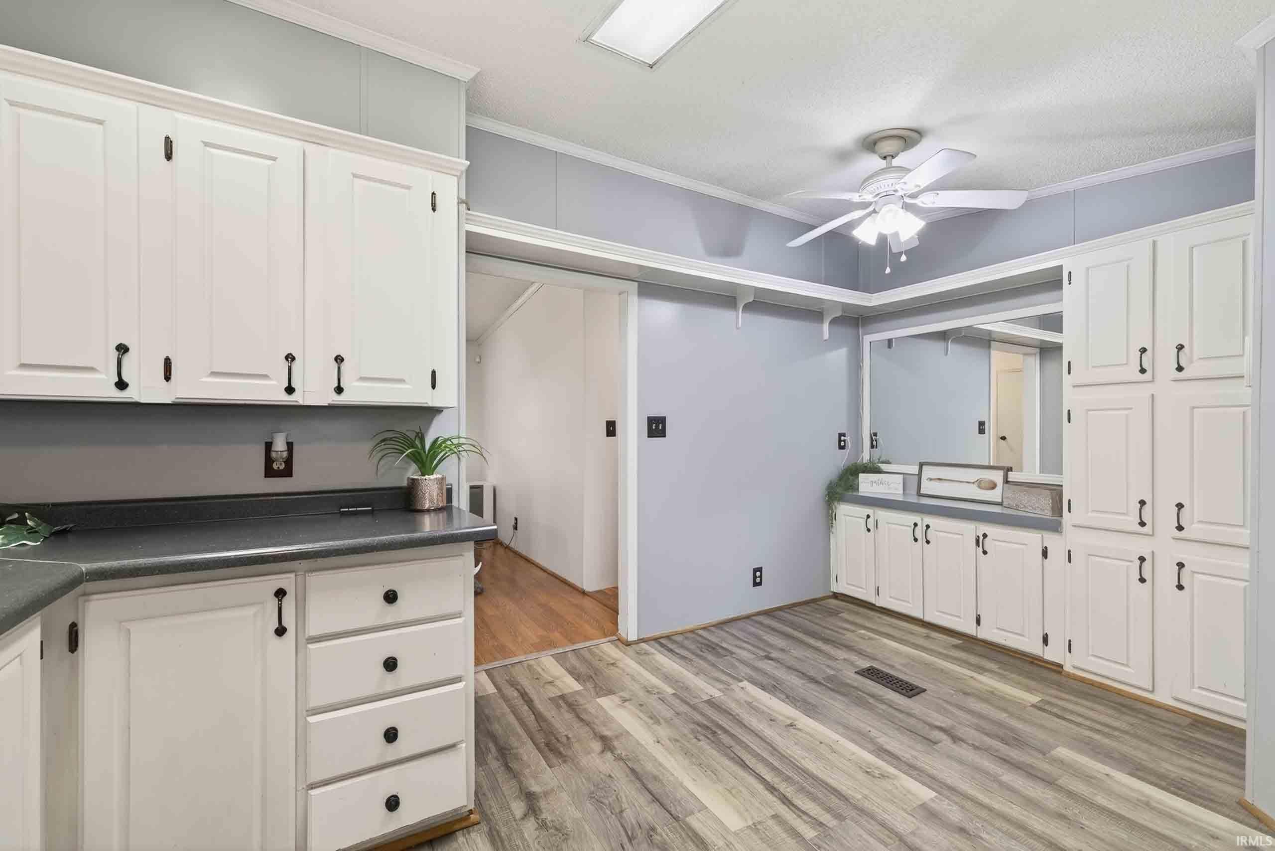 4919 East St Road Bloomfield, IN 47424 - Photo 13 of 36