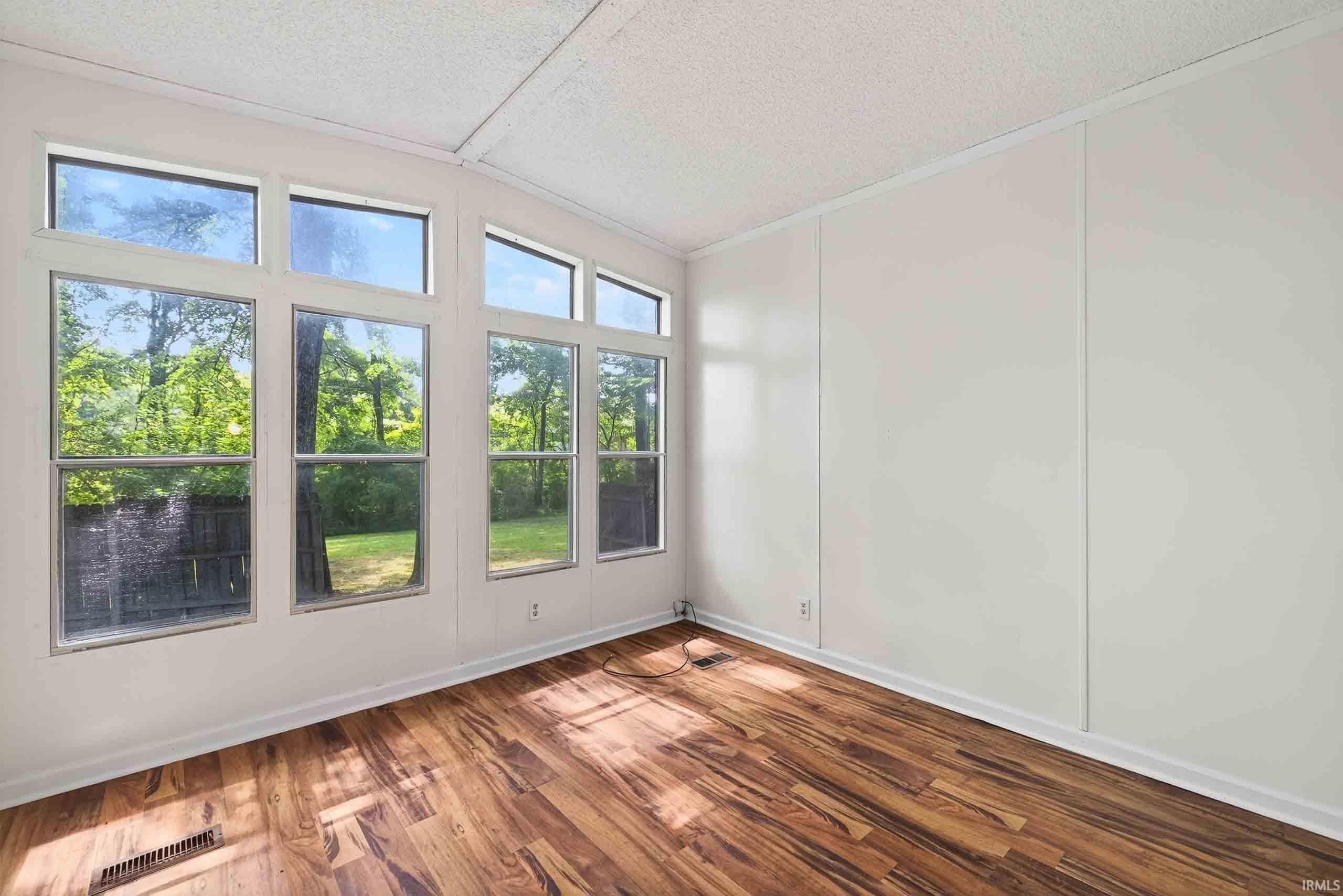 4919 East St Road Bloomfield, IN 47424 - Photo 10 of 36