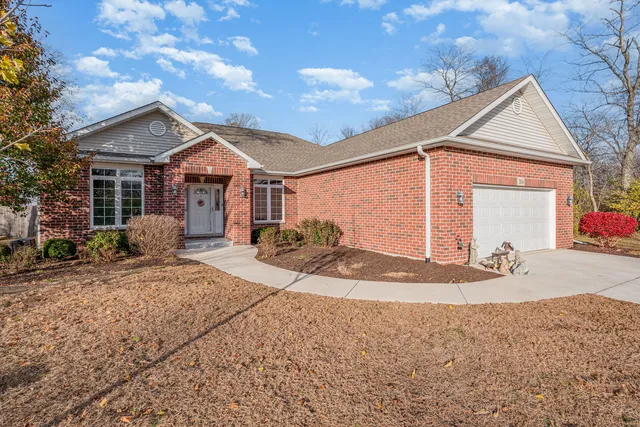 $525,000 | 2114 Kingtree Drive, Morris, IL 60450