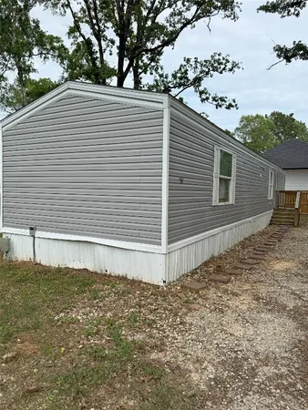 $1,095 | 211 Antilles Drive, Point Blank, TX 77364