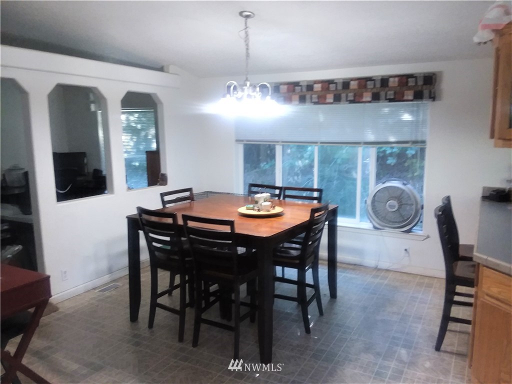 670 East Underline Road Belfair, WA 98528 - Photo 3 of 18