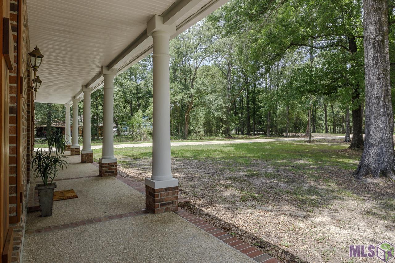 18520 Stoney Point Burch Road Greenwell Springs, LA 70739 - Photo 5 of 32 Gallery Image 5