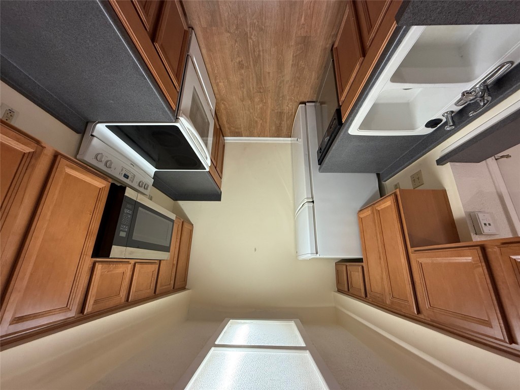 114 East 31st Street, Unit 213 Austin, TX 78705 - Photo 1 of 6