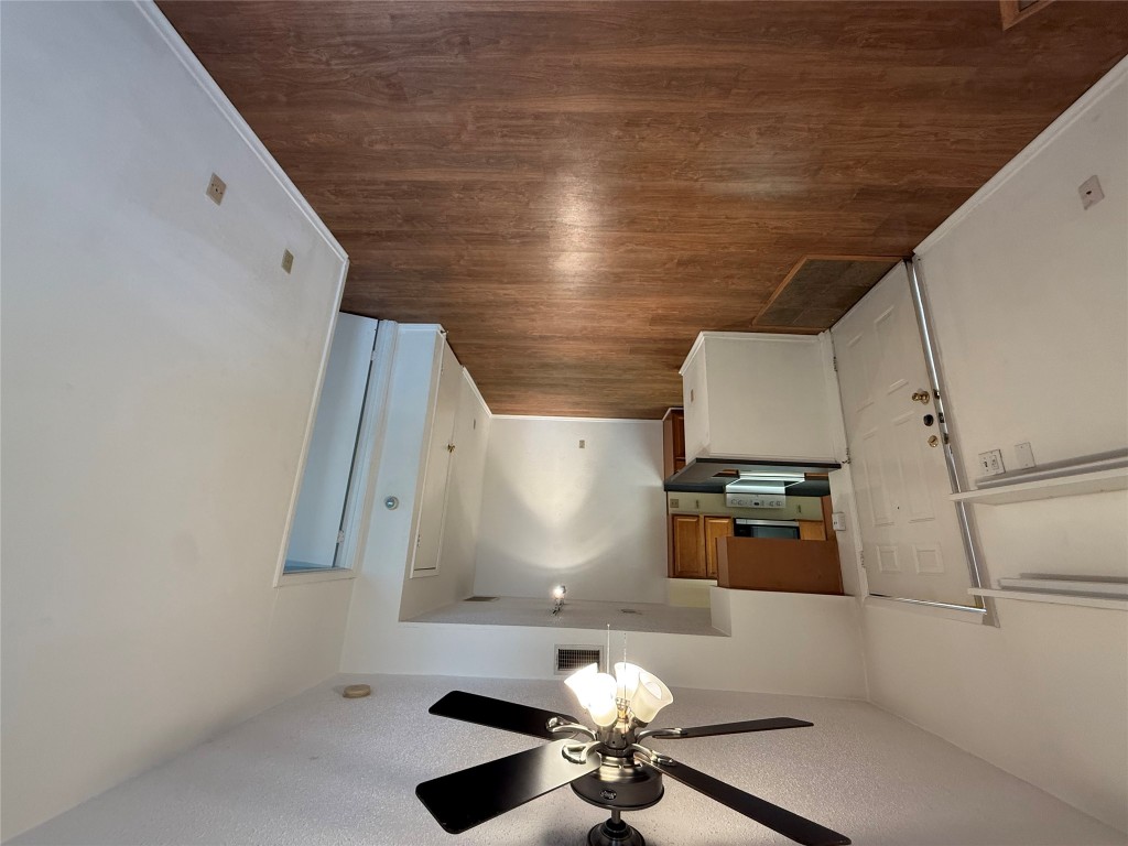 114 East 31st Street, Unit 213 Austin, TX 78705 - Photo 3 of 6