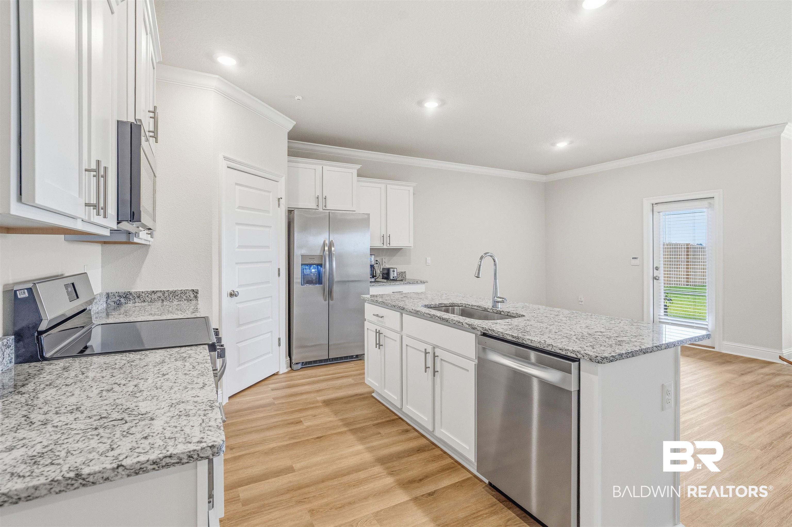 1065 Hayward Loop Foley, AL 36535 - Photo 5 of 31 Gallery Image 5