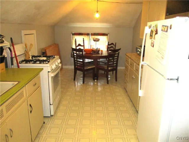 $149,900 | 105 Chapel Street, Lenox, NY 13032