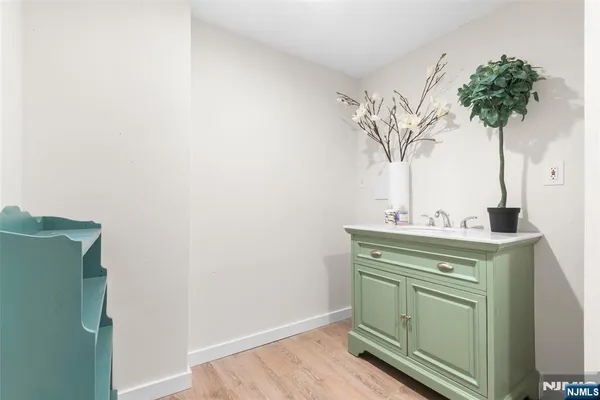 $7,100 | 285 Hardenburgh Avenue, Demarest, NJ 07627