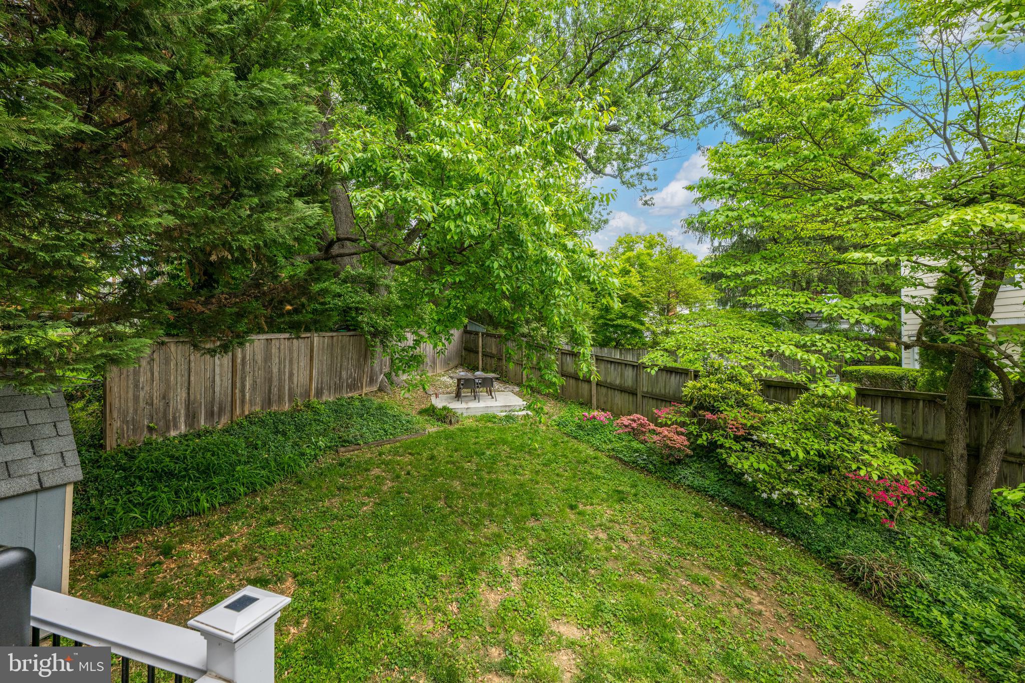 403 East Melbourne Avenue Silver Spring, MD 20901 - Photo 27 of 33 a backyard of a house with lots of green space