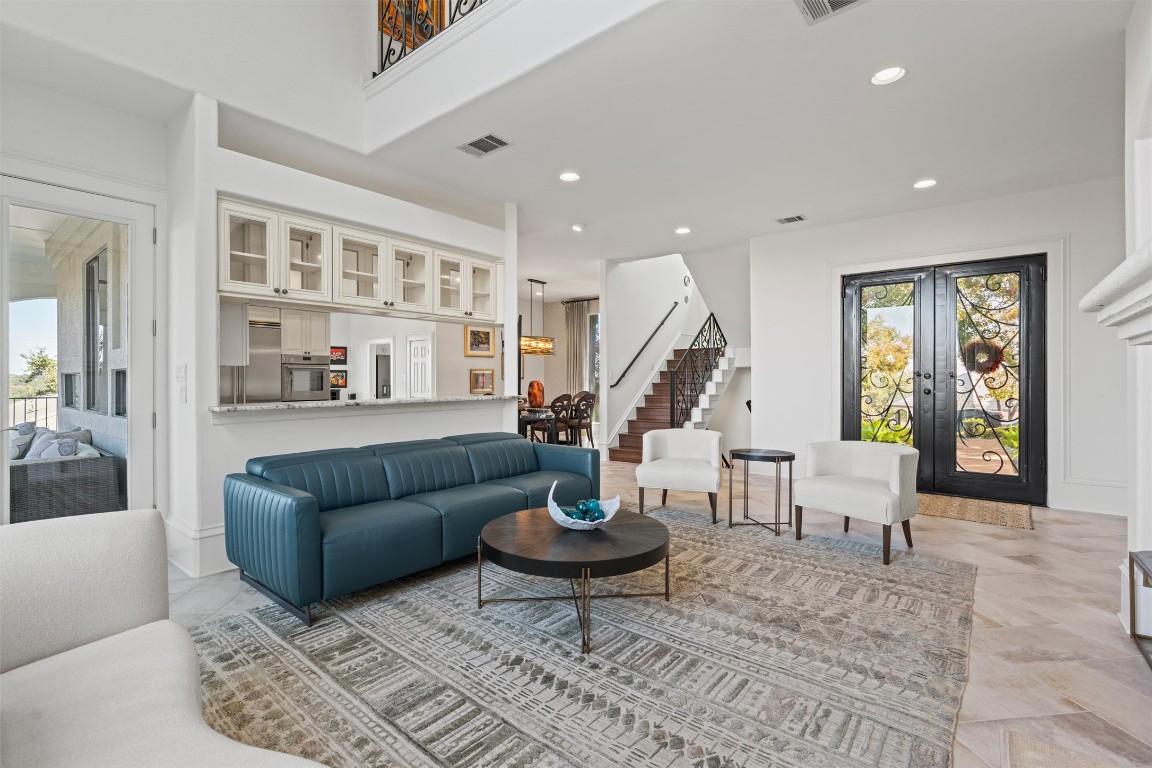 5706 Long Court Austin, TX 78730 - Photo 13 of 40 a living room with furniture and a potted plant