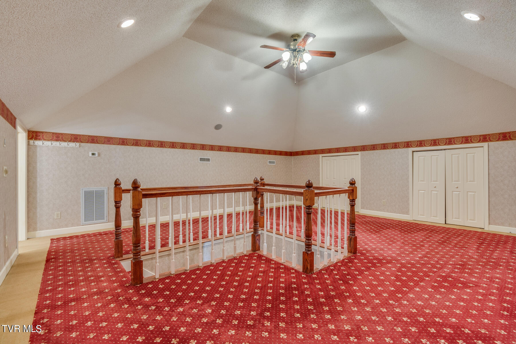 64 Falcon Circle Afton, TN 37616 - Photo 35 of 61 035