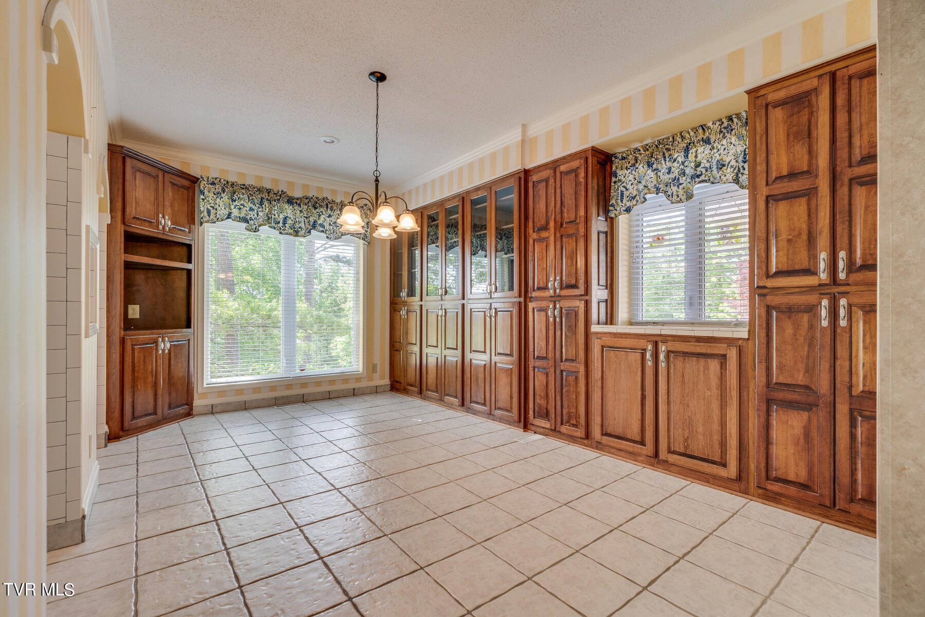 64 Falcon Circle Afton, TN 37616 - Photo 8 of 61 008