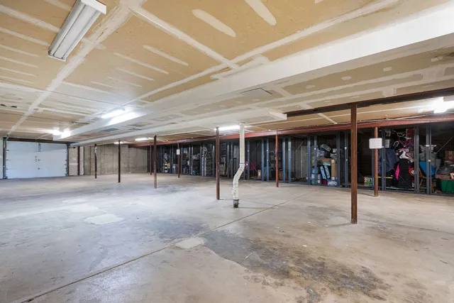 $185,000 | 300 Opatrny Drive, Unit 107, Fox River Grove, IL 60021