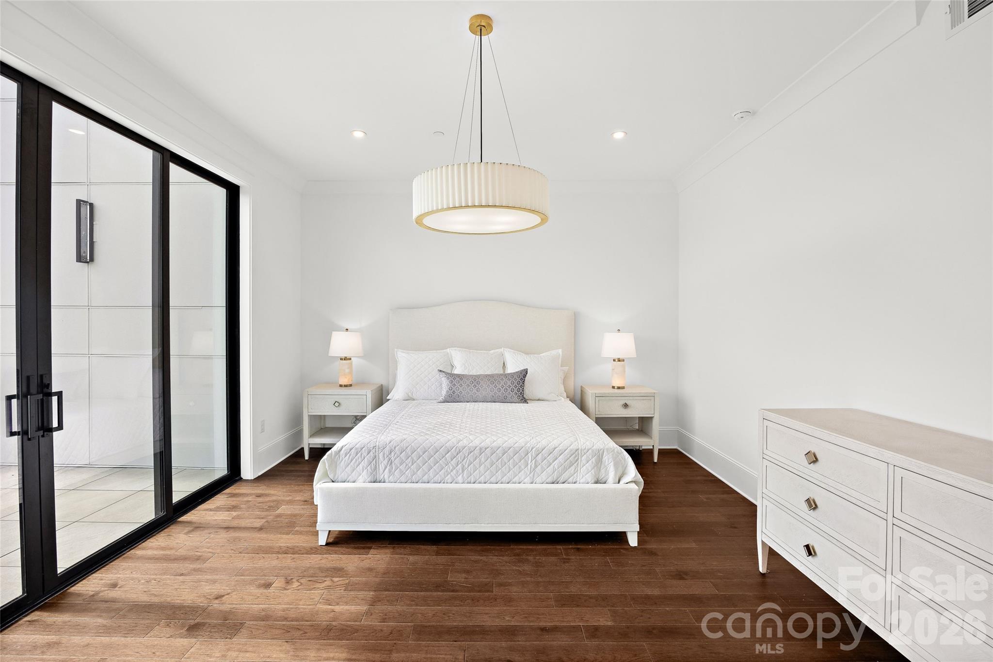 409 Queens Road, Unit 501 Charlotte, NC 28207 - Photo 27 of 48 Gallery Image 27