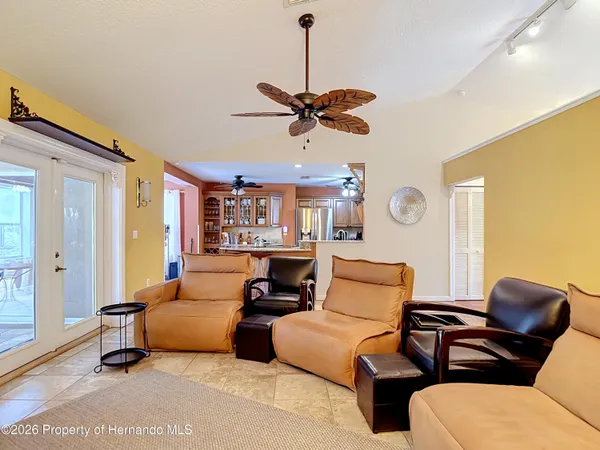 $365,900 | 5223 Hamlet Circle, Spring Hill, FL 34606