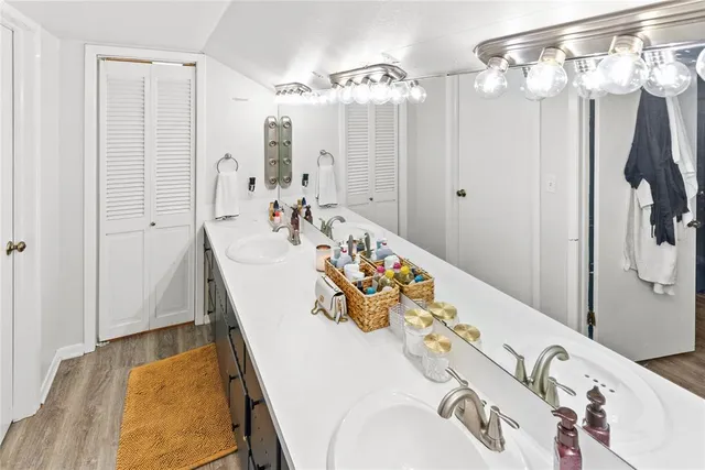 $899,000 | 338 HCR 2124 Loop, Whitney, TX 76692