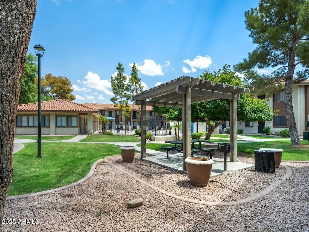2305 East Main Street, Unit 2 Mesa, AZ 85213 - Photo 9 of 12 Picnic