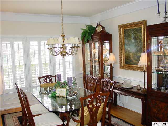 16515 Woolwine Road, Unit 2 Charlotte, NC 28278 - Photo 5 of 16 Gallery Image 5