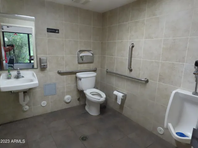 $750,000 | 639 Highway 60, Superior, AZ 85173