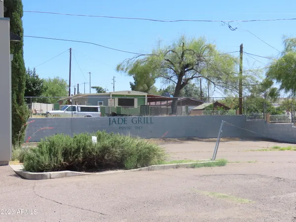 $750,000 | 639 Highway 60, Superior, AZ 85173