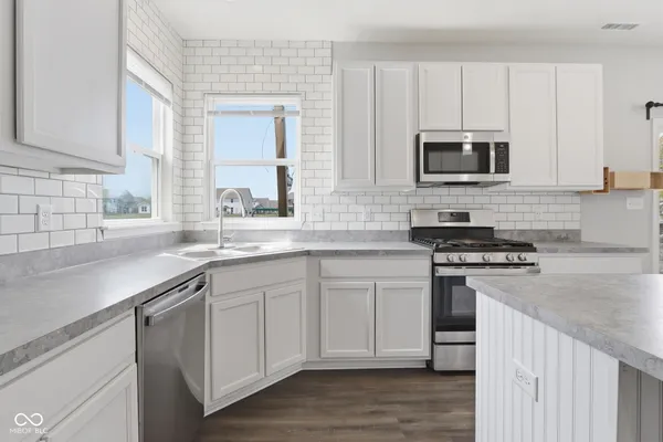 $474,000 | 206 Verdant Drive, Cicero, IN 46034