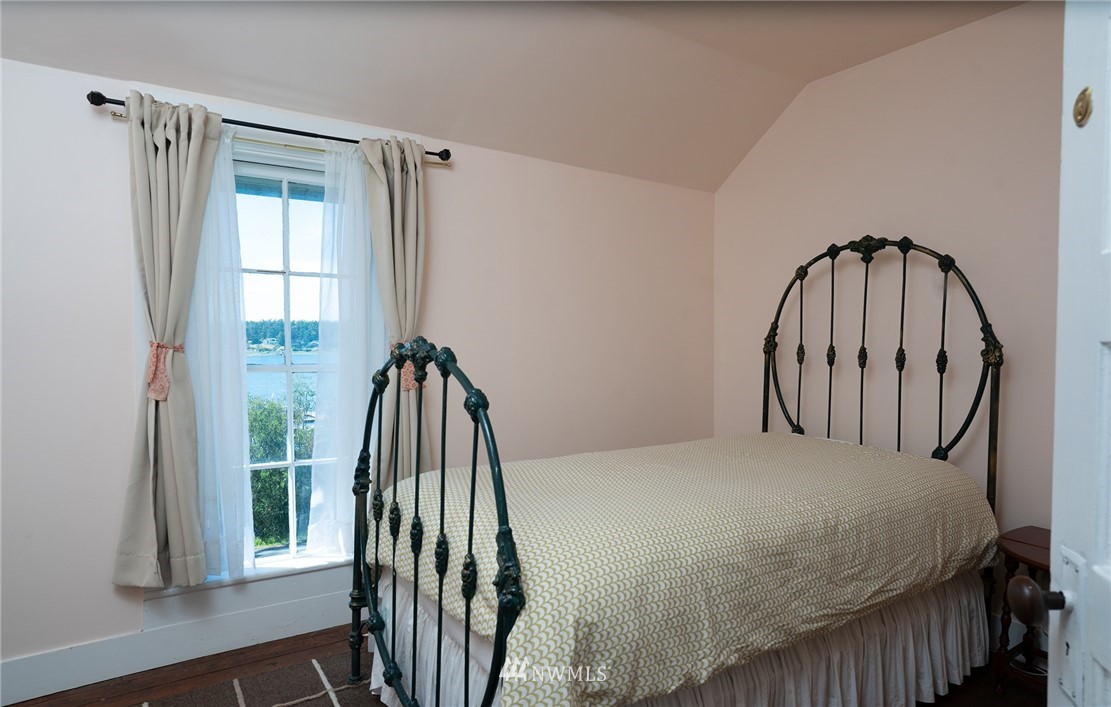 3385 Fisherman Bay Road Lopez Island, WA 98261 - Photo 16 of 19 Gallery Image 16