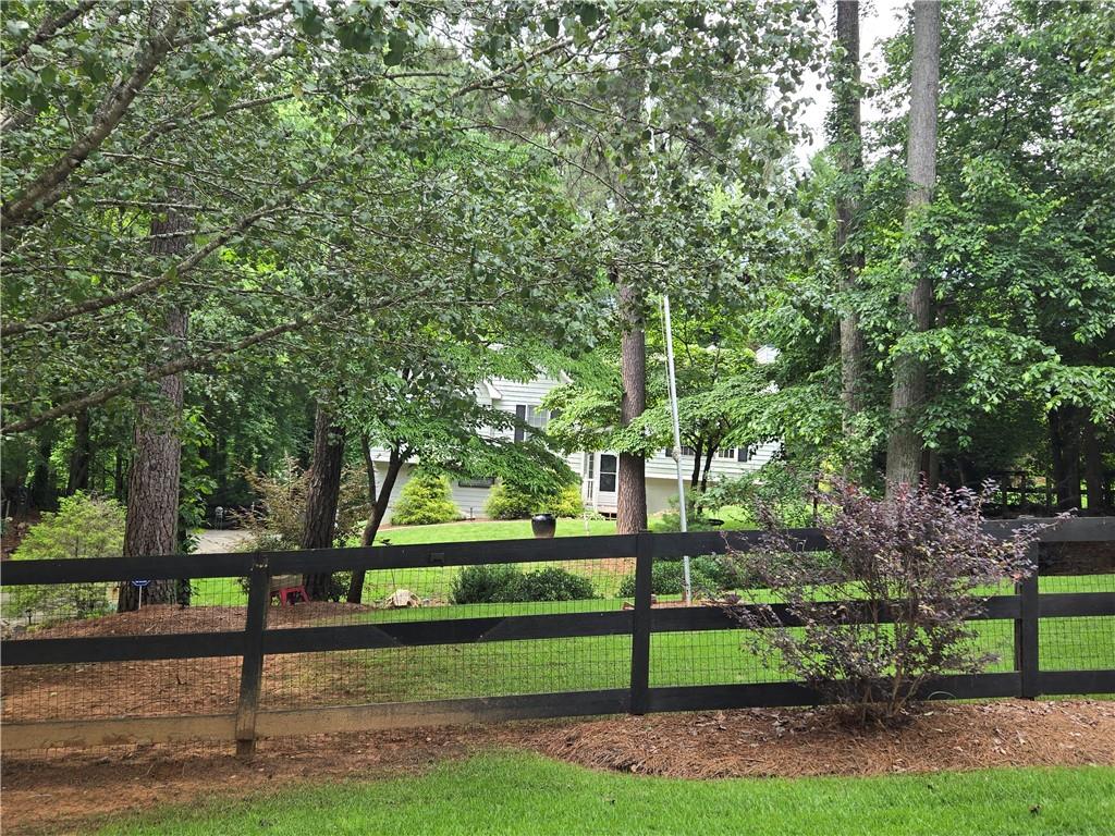 102 Thomas Drive Dallas, GA 30157 - Photo 32 of 39