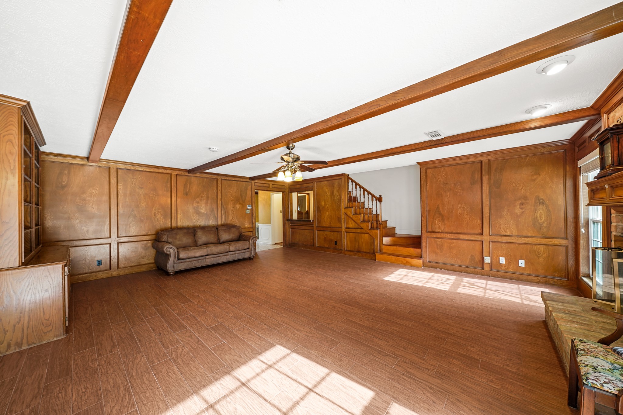 1706 Durfey Lane Katy, TX 77449 - Photo 21 of 29 a view of a garage