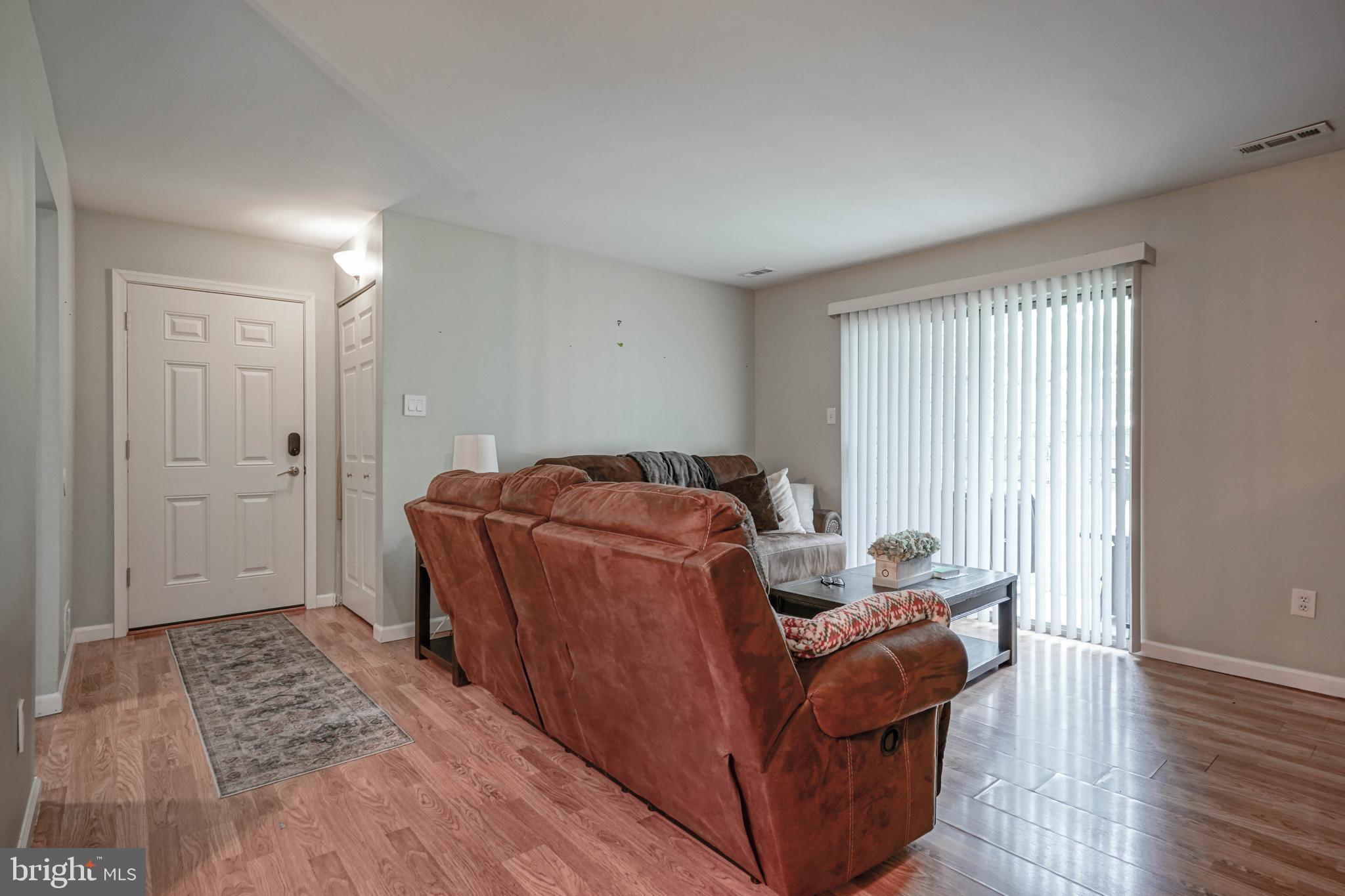 509 Cascade Court Sewell, NJ 08080 - Photo 5 of 26