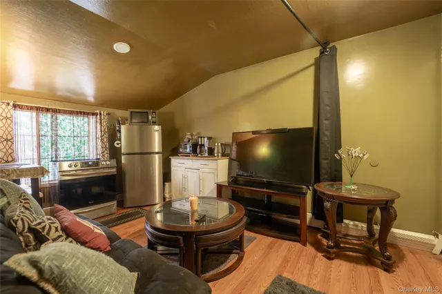 $589,999 | 382 Jamaica Avenue, Medford, NY 11763