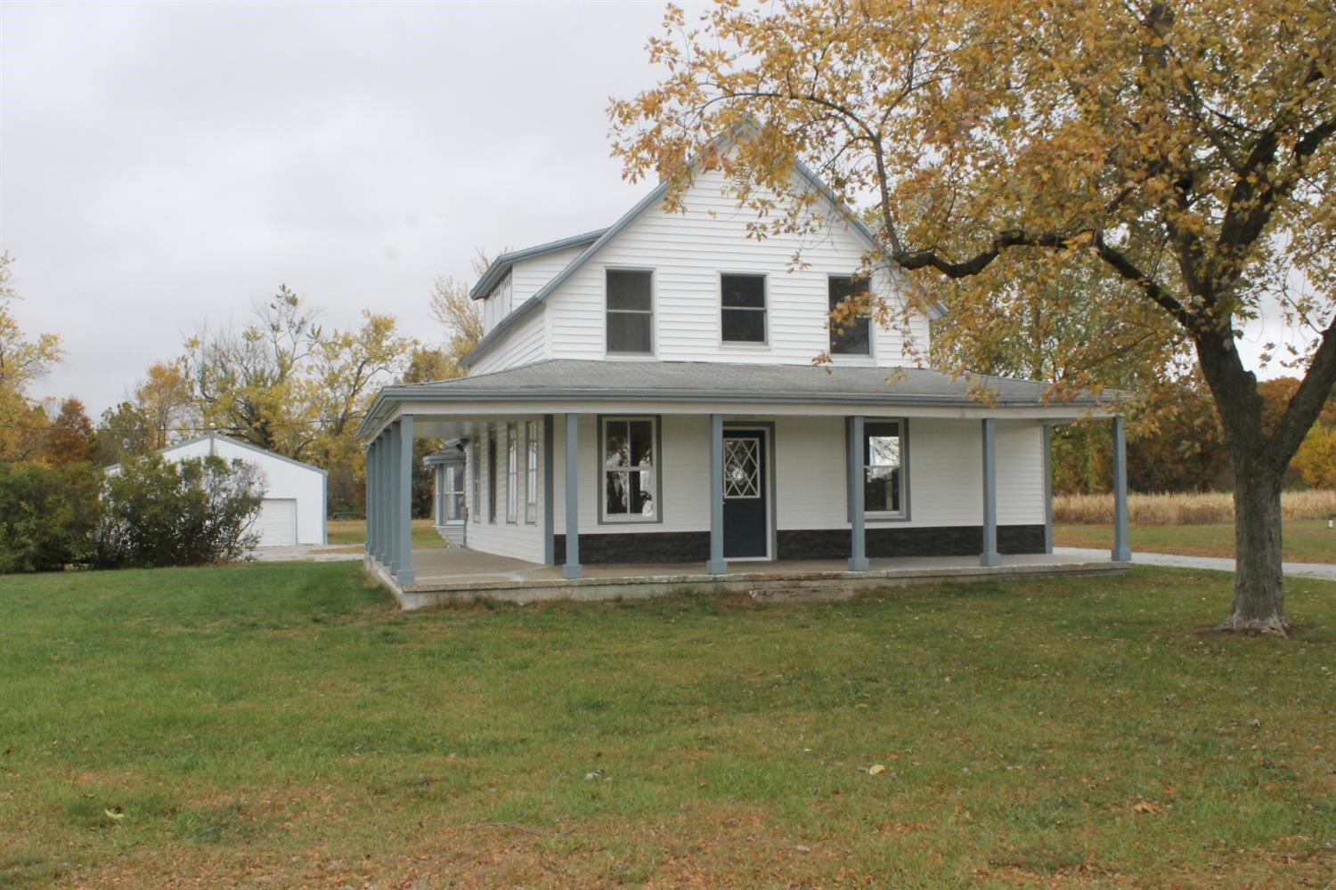 200 8th Avenue Northeast De Motte, IN 46310 - Photo 1 of 22 a front view of a house with a garden