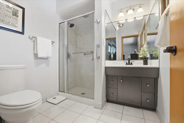 $479,900 | 8965 North Navajo Road, Bayside, WI 53217