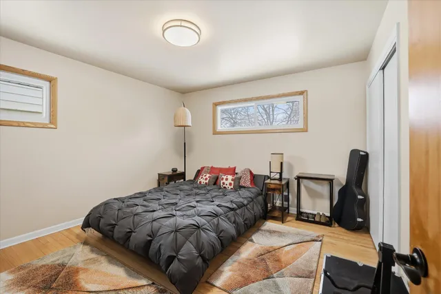 $479,900 | 8965 North Navajo Road, Bayside, WI 53217