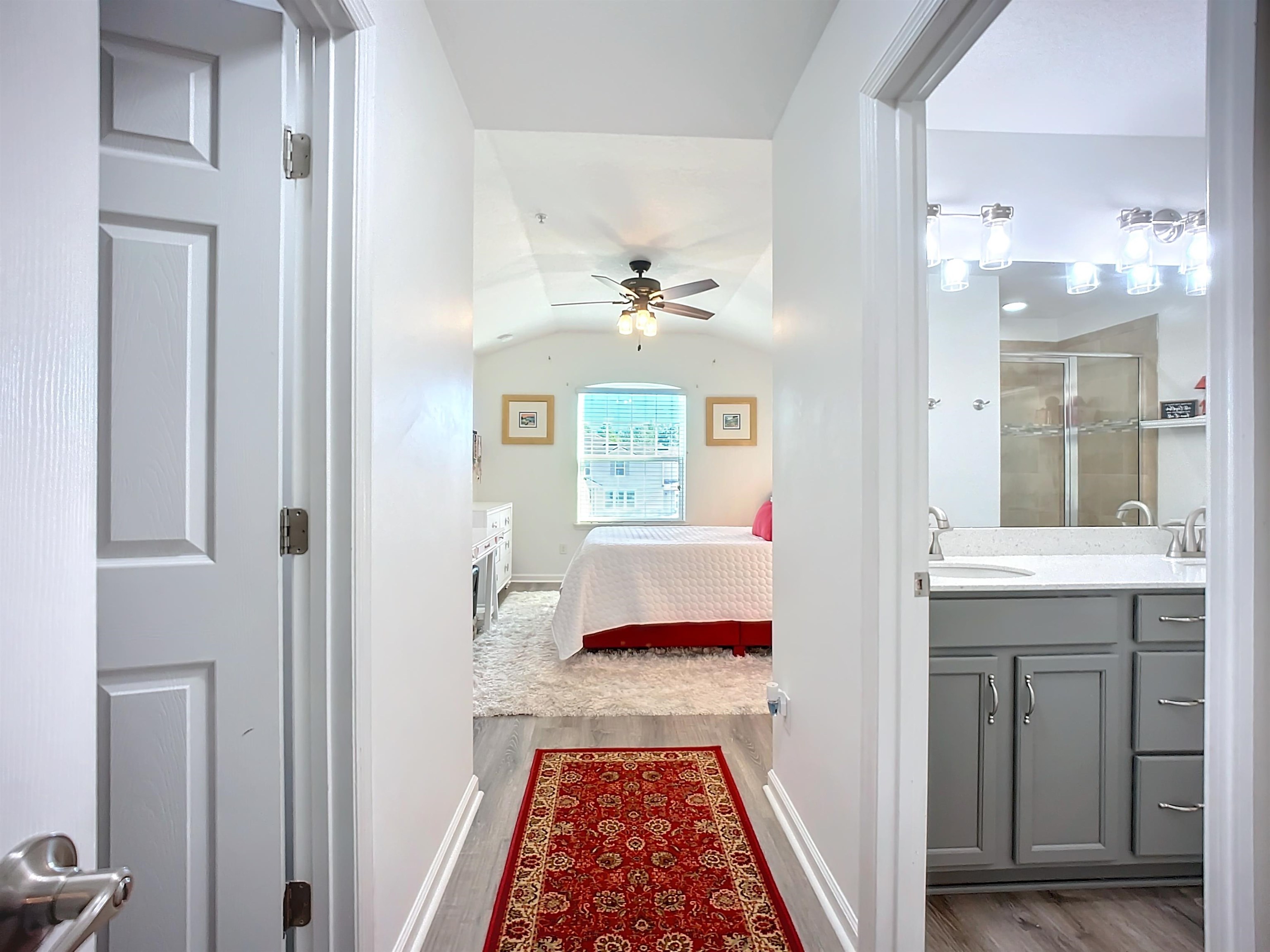 193 Paradas Place St. Augustine, FL 32092 - Photo 28 of 44 a living room with a bed and a couch