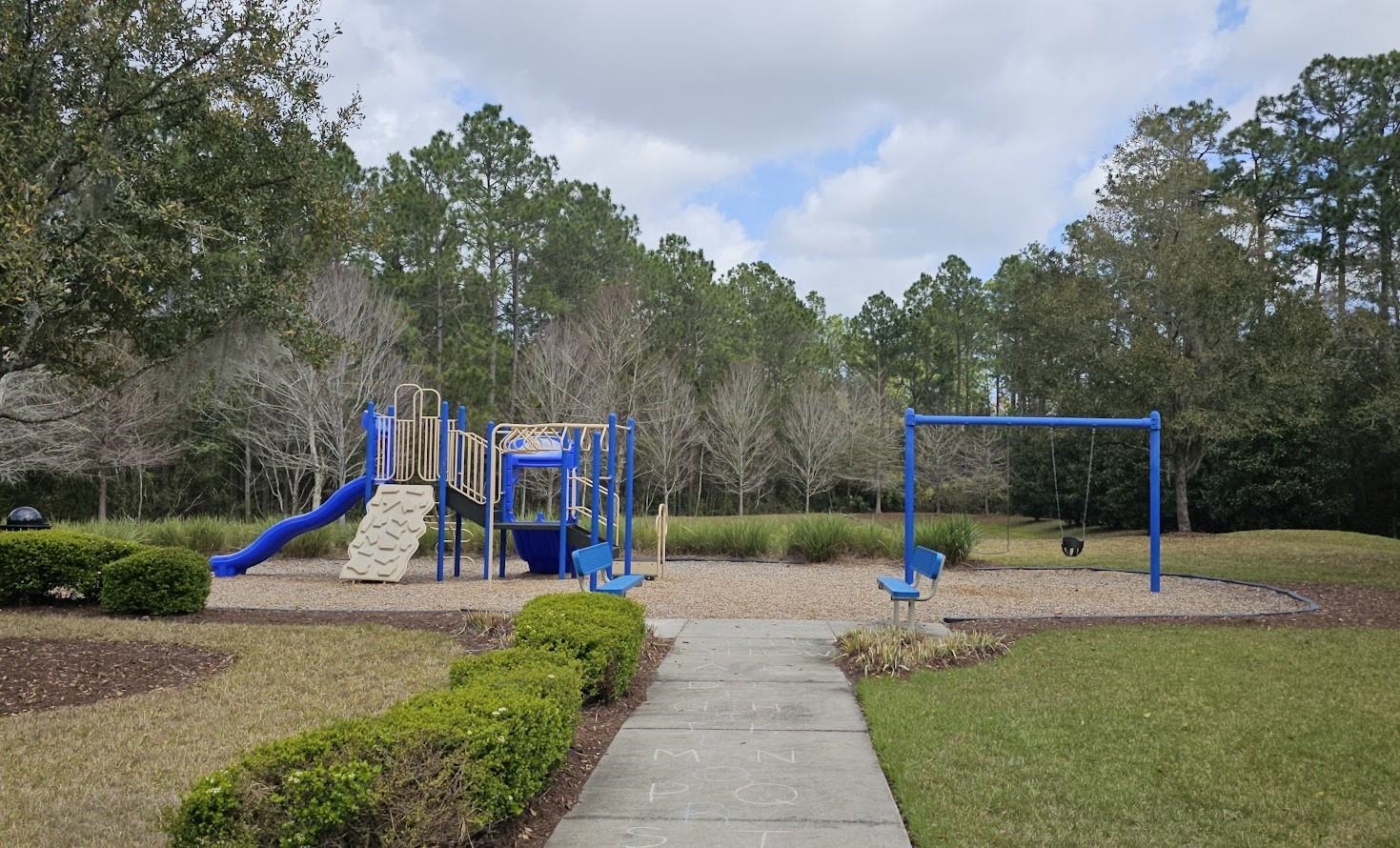 193 Paradas Place St. Augustine, FL 32092 - Photo 44 of 44 a view of outdoor space with garden and entertaining space