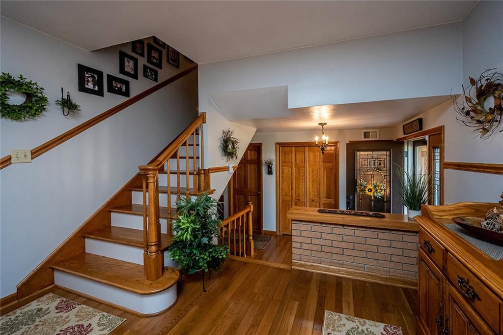 934 Pleasant Valley Road Mount Pleasant, PA 15666 - Photo 10 of 25 a view of an entryway