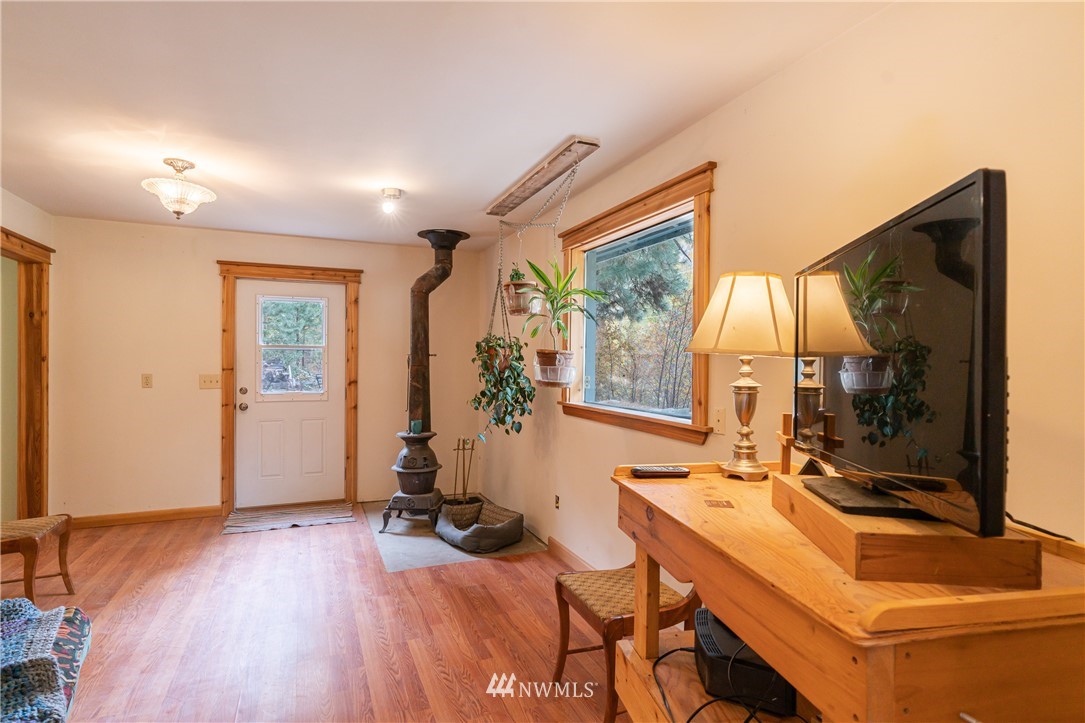 13100 Entiat River Road Entiat, WA 98822 - Photo 13 of 39 Gallery Image 13
