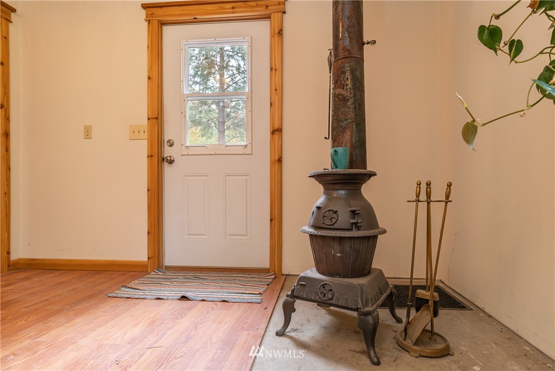 13100 Entiat River Road Entiat, WA 98822 - Photo 9 of 39 Gallery Image 9
