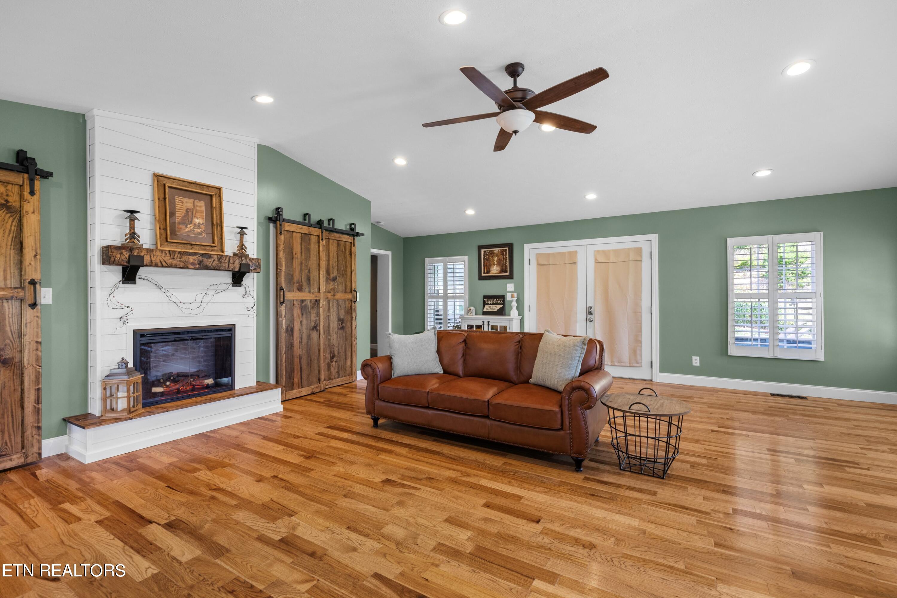 3675 Ida Moyers Road Morristown, TN 37814 - Photo 2 of 47 IMG_1482.jpg-SMALL