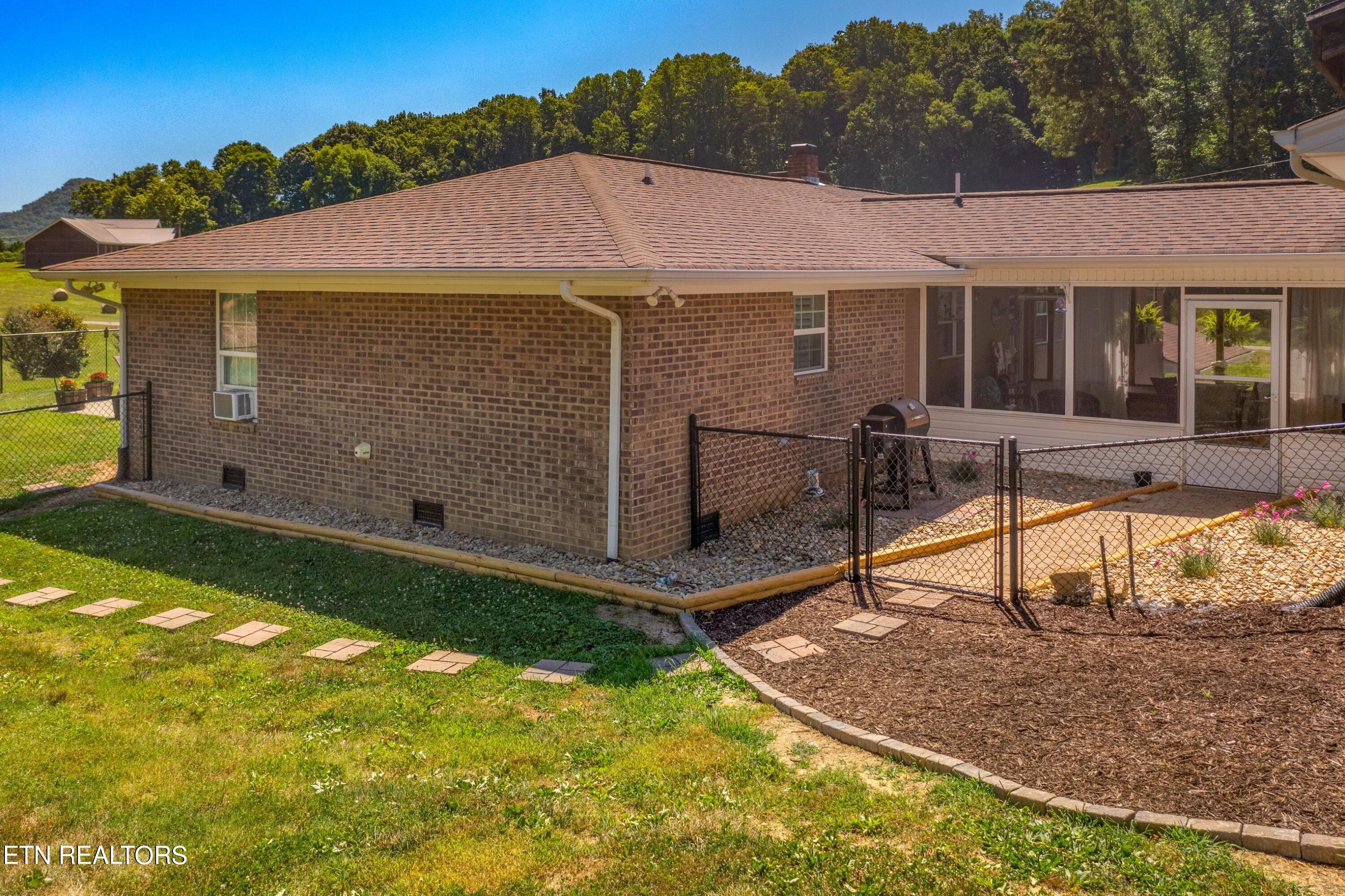 3675 Ida Moyers Road Morristown, TN 37814 - Photo 39 of 47 XJI_0957.jpg-SMALL