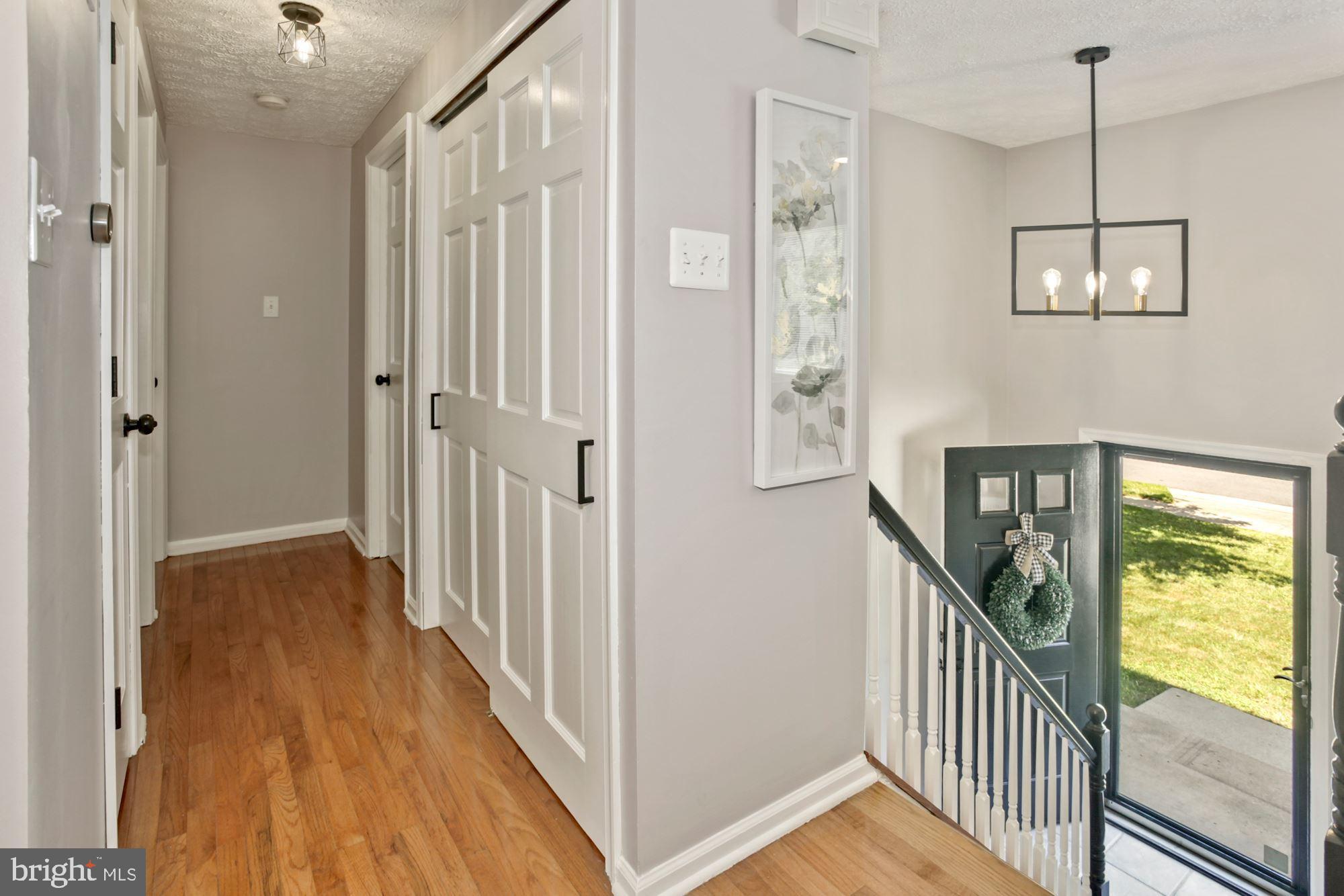 5808 Heming Avenue Springfield, VA 22151 - Photo 3 of 25