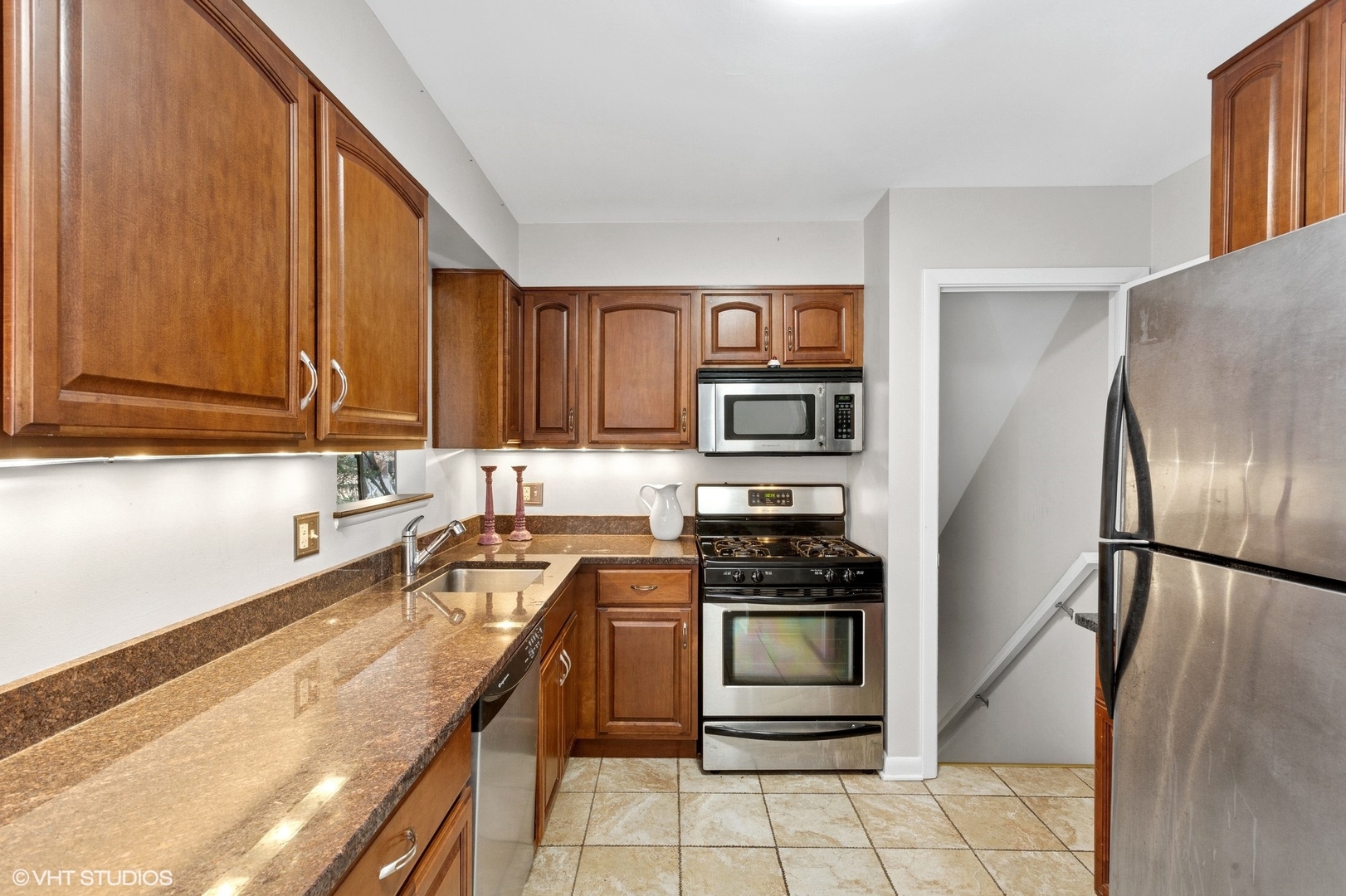 535.5 Ridge Road Wilmette, IL 60091 - Photo 5 of 14