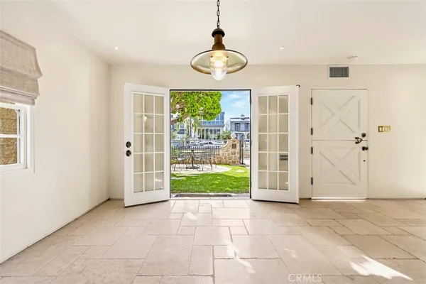 $2,999,999 | 89 Rivo Alto Canal, Long Beach, CA 90803