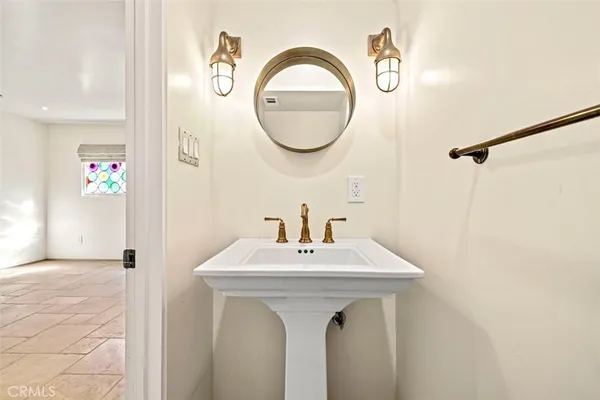 $2,999,999 | 89 Rivo Alto Canal, Long Beach, CA 90803