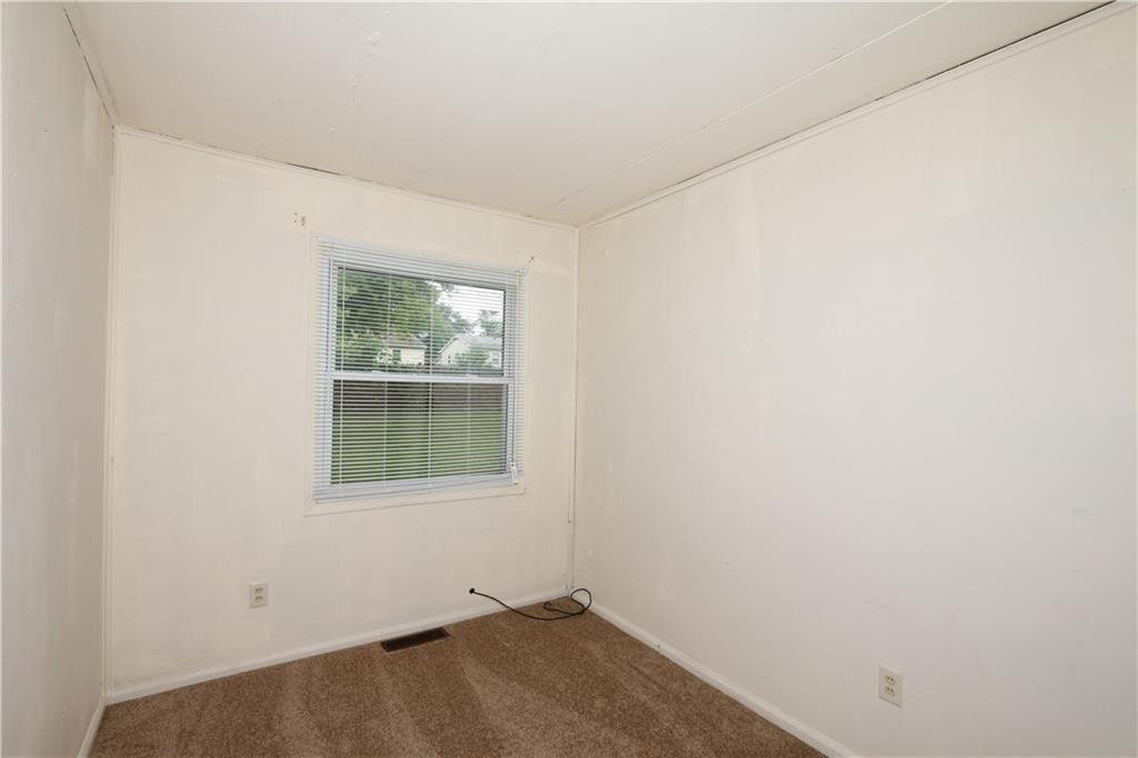 1016 Heard Springfield, OH 45506 - Photo 5 of 16