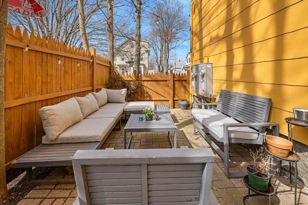 52 Chestnut Street Wakefield, MA 01880 - Photo 41 of 42