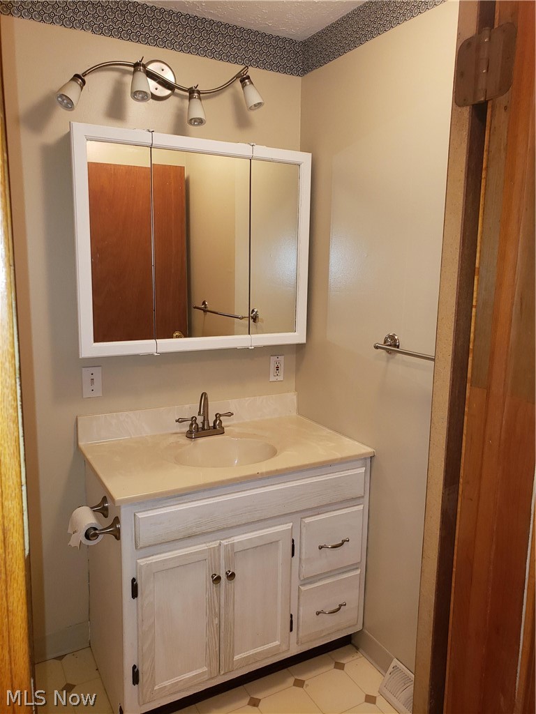 2508 Hubbard Road Madison, OH 44057 - Photo 20 of 30