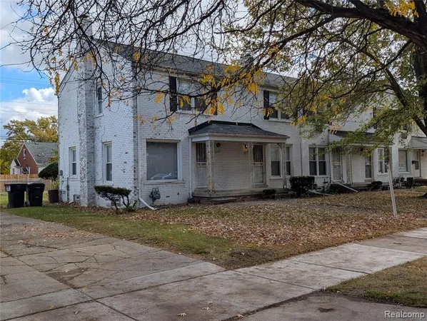 $1,050 | 8284 Schaefer Highway, Detroit, MI 48228