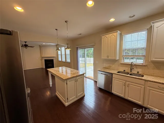 $3,300 | 6422 Del Rio Road, Charlotte, NC 28277