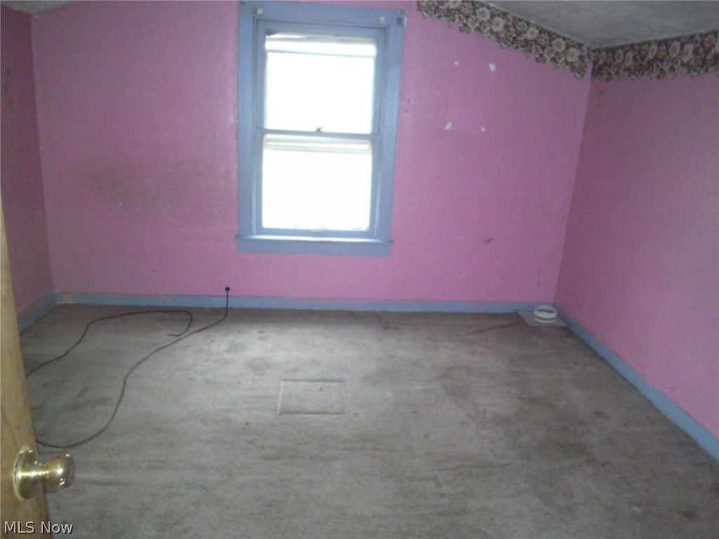 4890 Springfield Road Cleveland, OH 44128 - Photo 4 of 10 Gallery Image 4