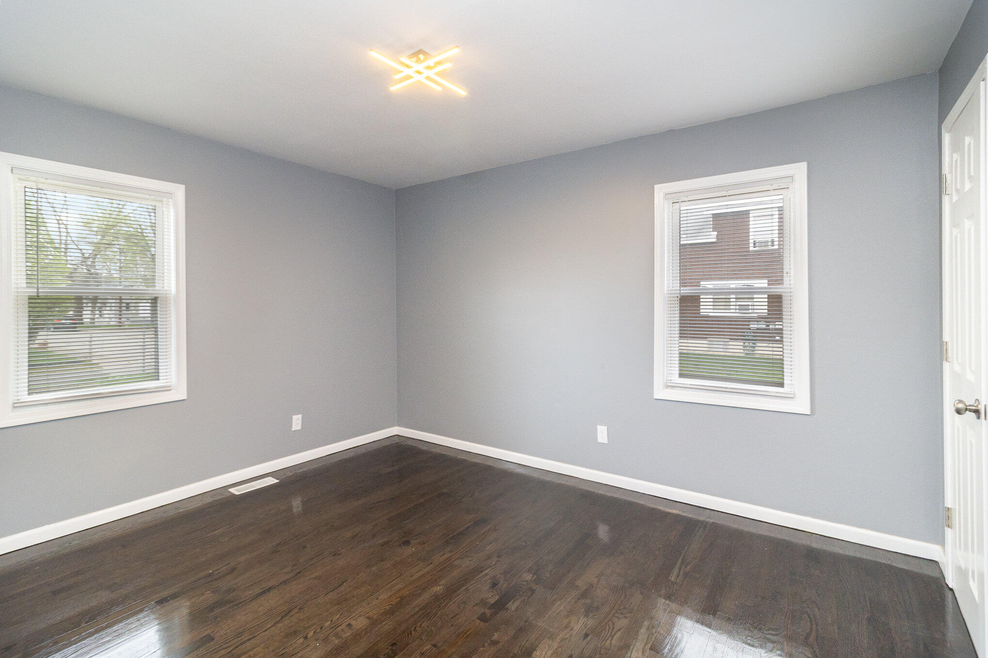 1237 Field Street Hammond, IN 46320 - Photo 12 of 21 2038x1358